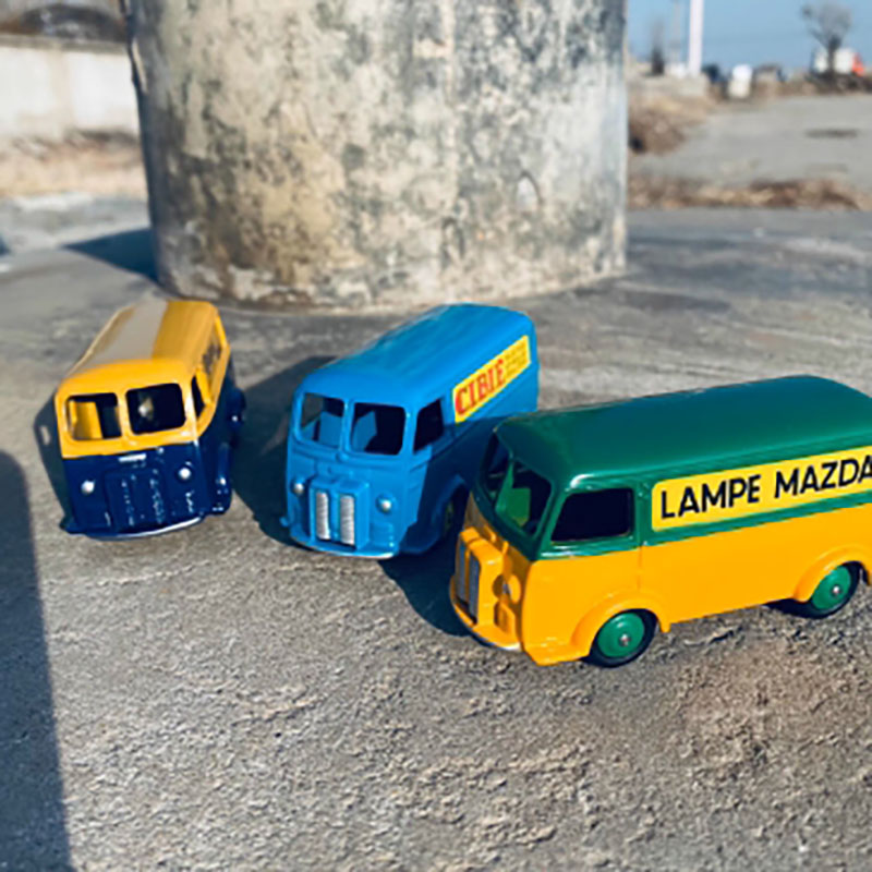 Party Games Bus - 1:64 escala dinky brinquedos liga 25b