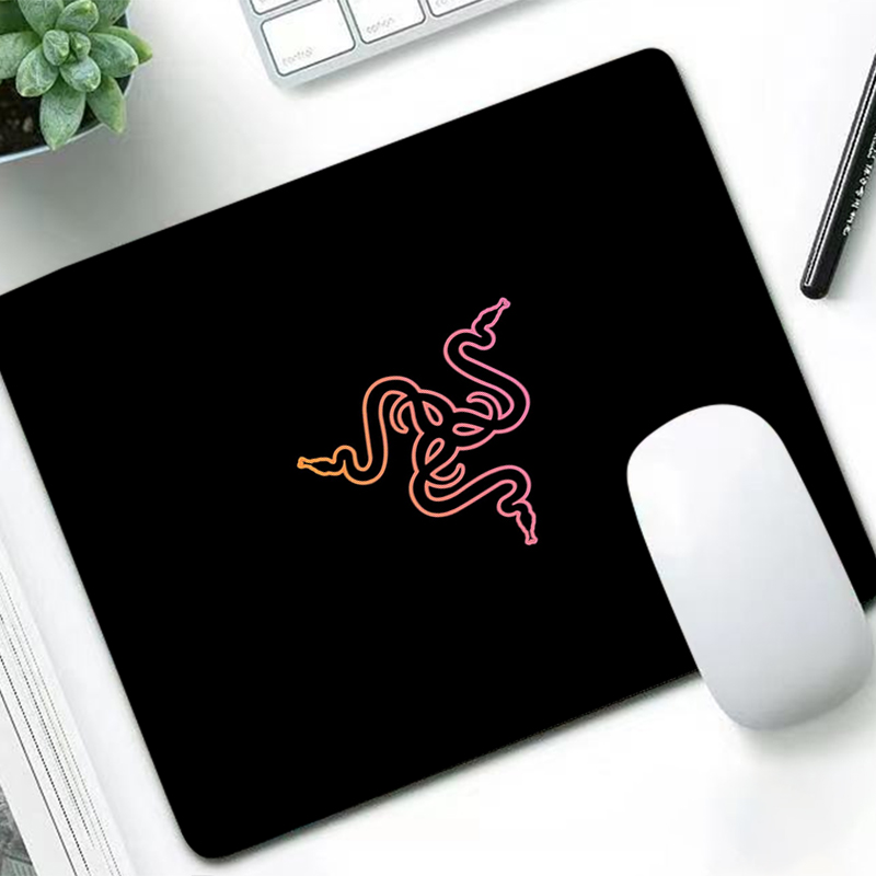 Party Games Pc - Razer luxo mouse pad anime gamer